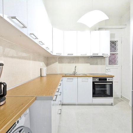 Victoria Best Apartments Athena Bagian luar foto